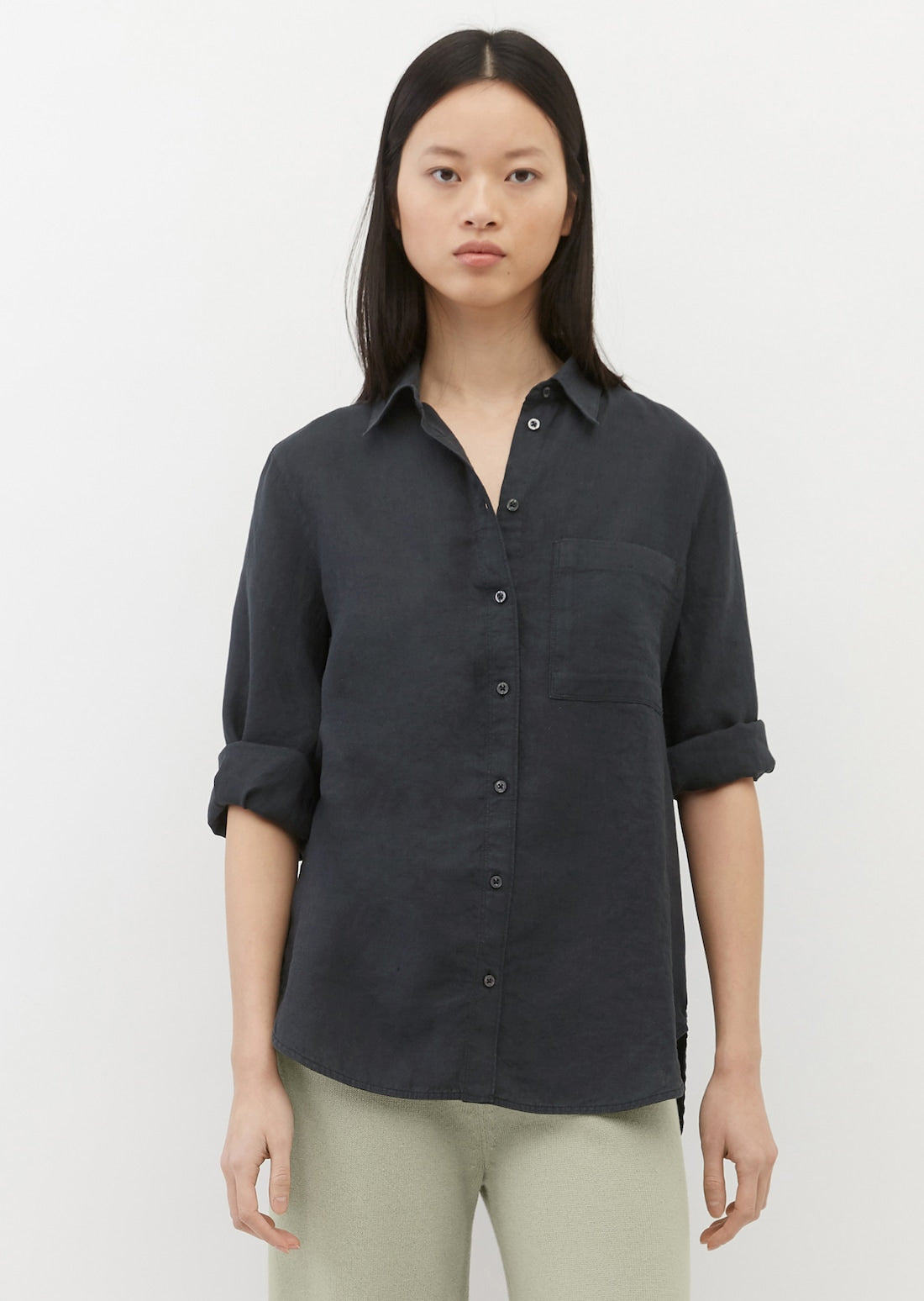 Ленена кошула од лесна ткаенина