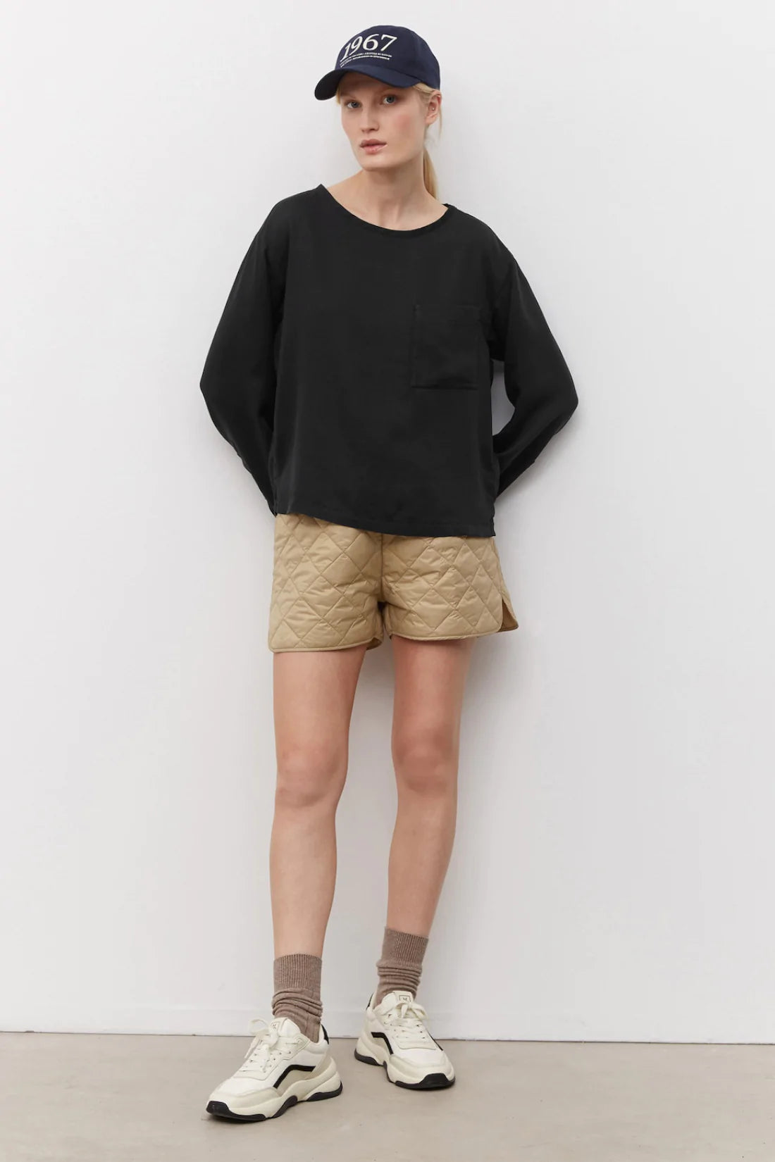 Блуза изработена од фин lyocell