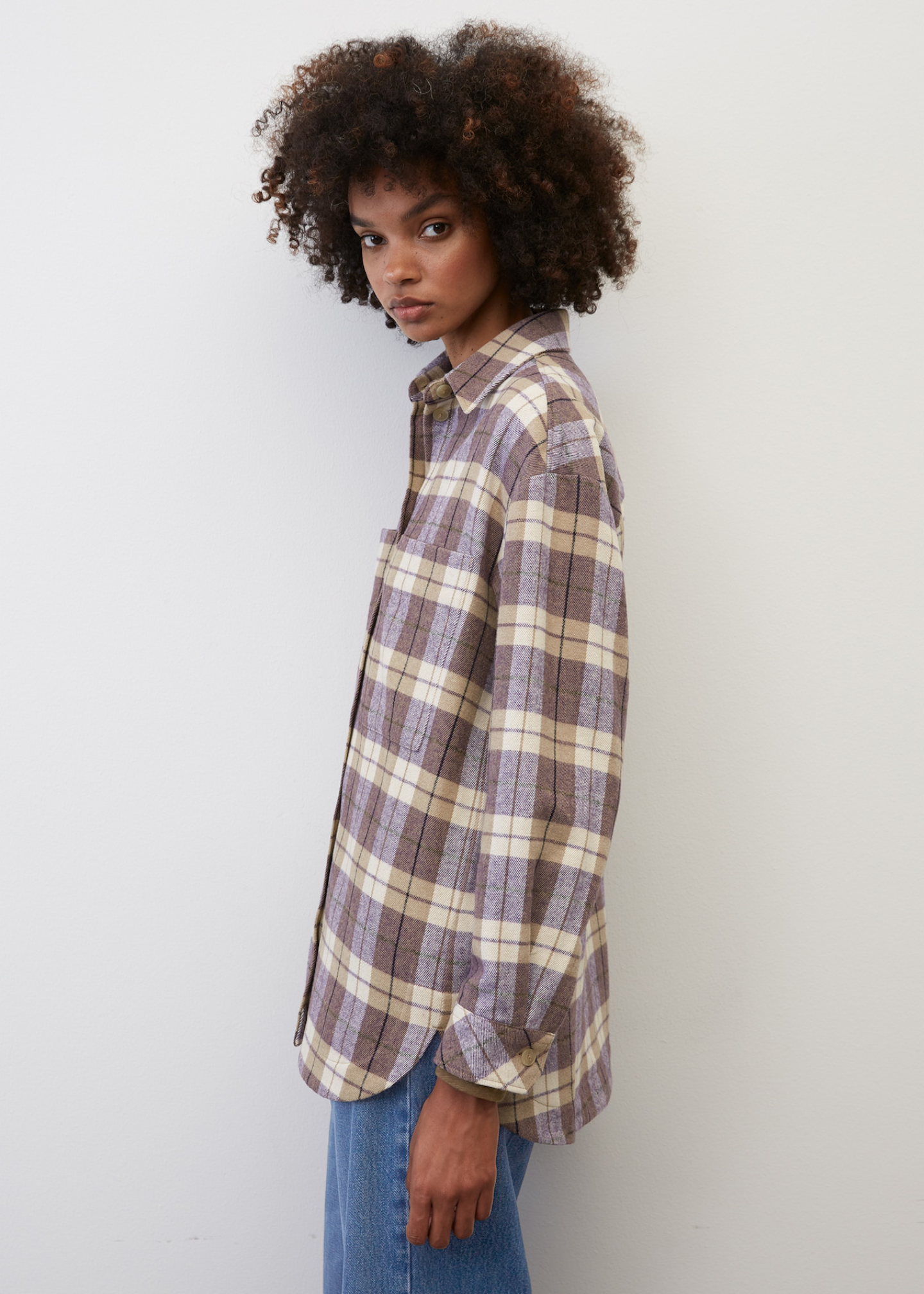 Карирана unisex overshirt направена со рециклирани влакна