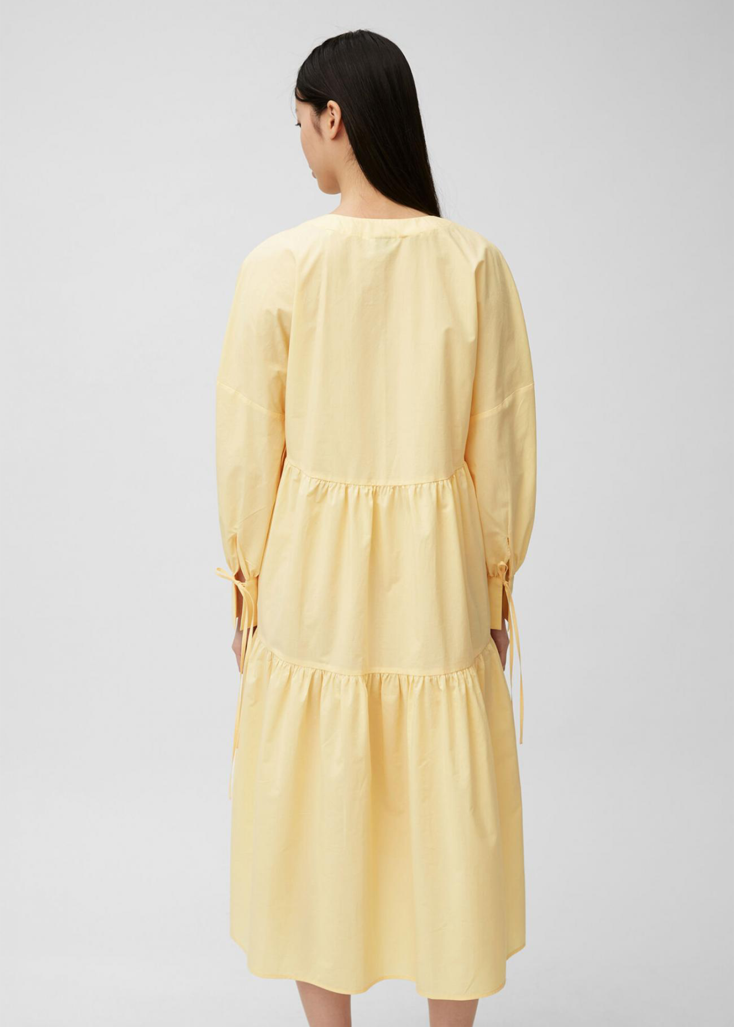 Фустан изработен од чист памучен поплин