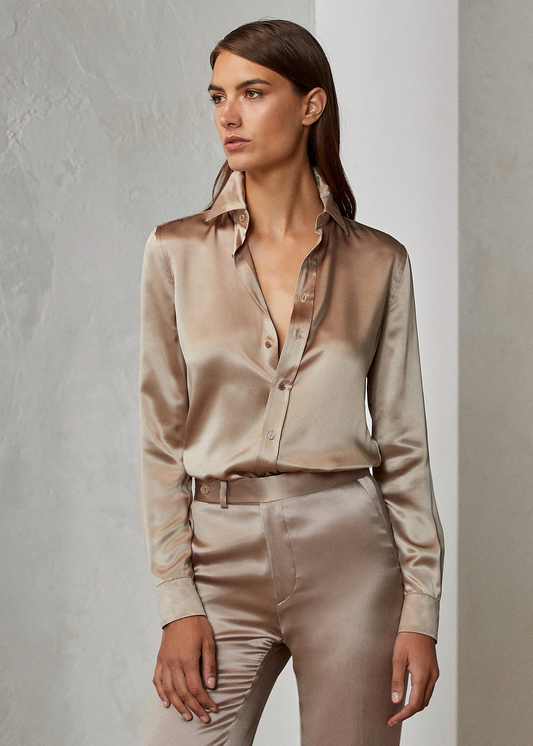 Деловна кошула со свиленкаста текстура