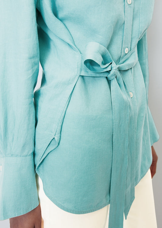 Ленена кошула со фиксиран појас за струкот
