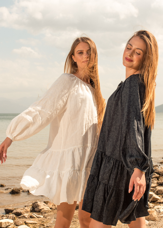 Фустан од чист лен со копчиња од бисер