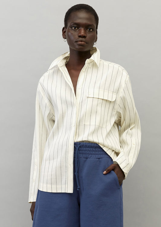 Блуза изработена од елегантен лен со органски памук