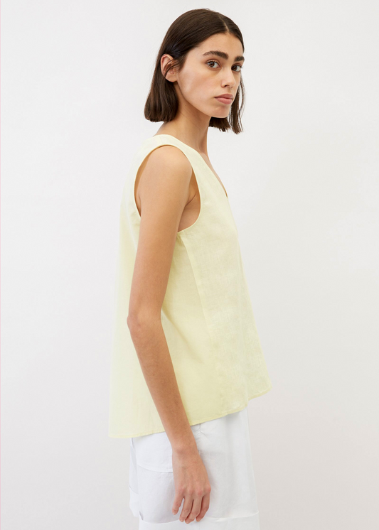 Топ изработен од лен