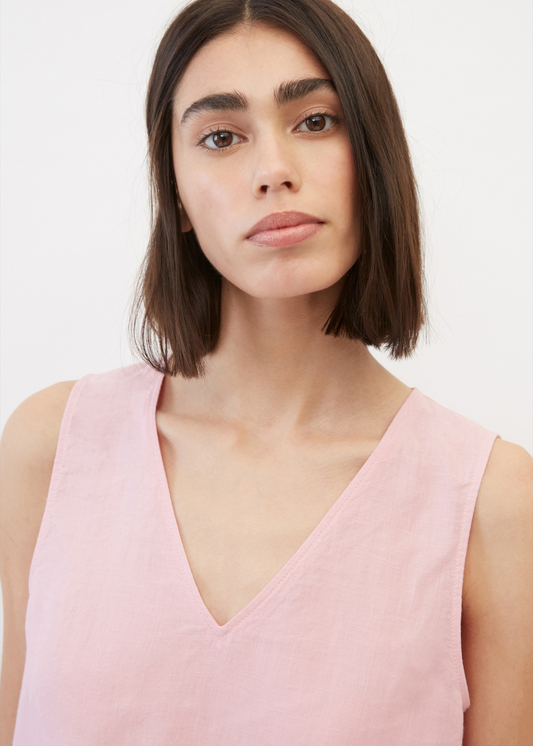 Топ изработен од лен