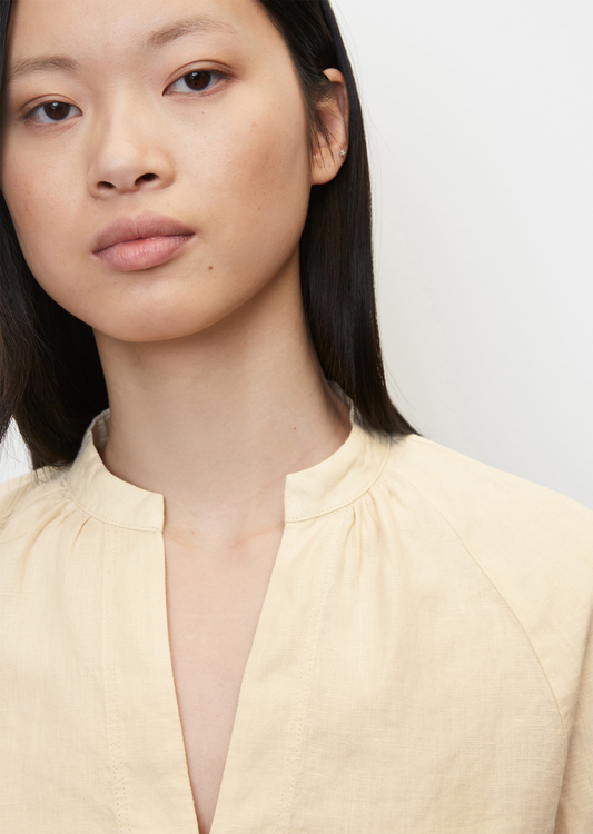 Блуза туника изработена од лен