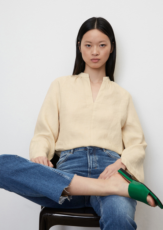 Блуза туника изработена од лен