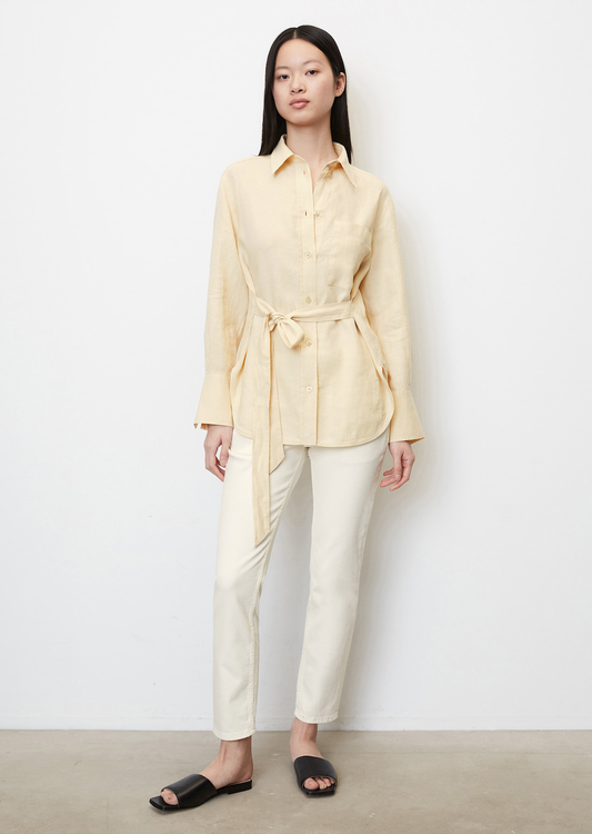 Ленена кошула со фиксиран појас за струкот