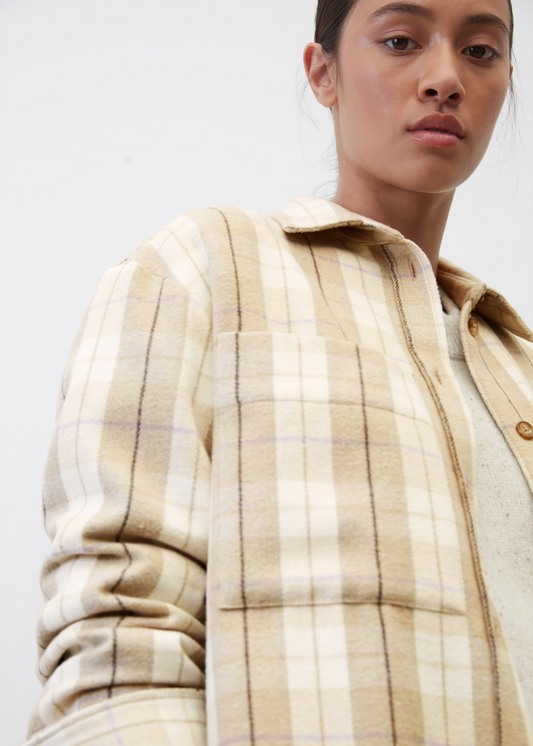 Карирана unisex overshirt направена со рециклирани влакна