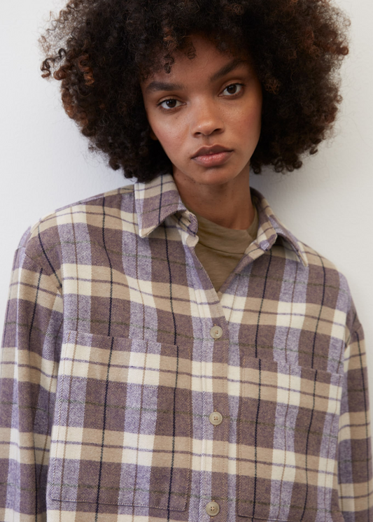 Карирана unisex overshirt направена со рециклирани влакна