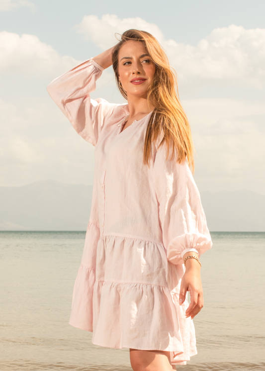 Фустан од чист лен со копчиња од бисер